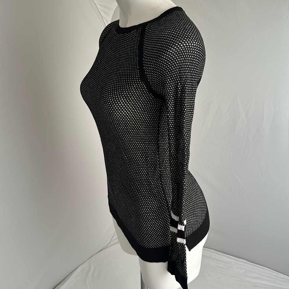 Rag and Bone black and white open knit raglan sleeve sweater xs - Picture 3 of 9